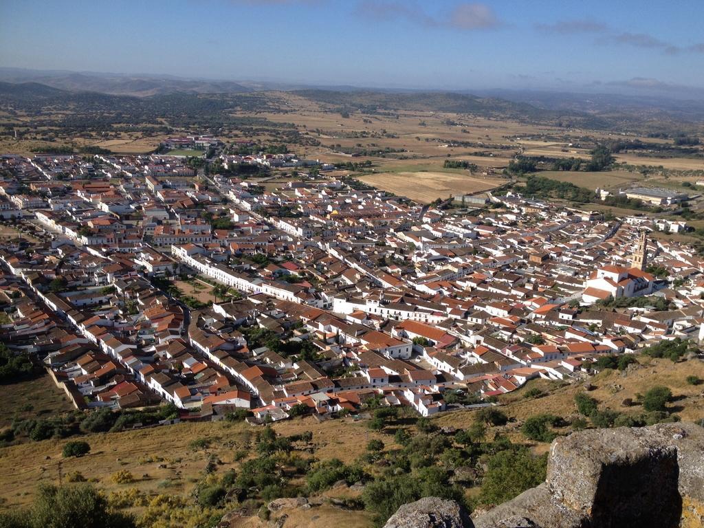 Hostal El Camionero Burguillos Del Cerro Exteriör bild
