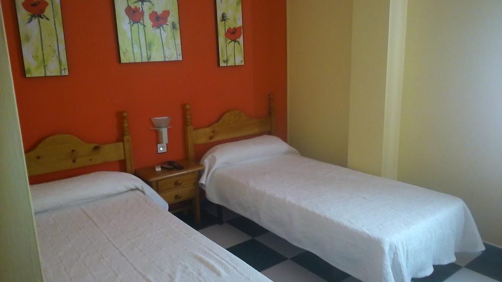 Hostal El Camionero Burguillos Del Cerro Rum bild